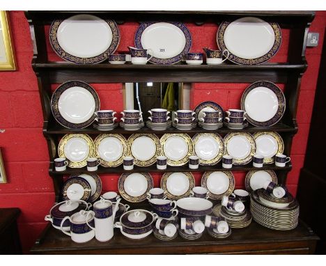 Large dinner service - Over 150 piece Royal Worcester - Sandringham pattern with cobalt blue &amp; gold decoration