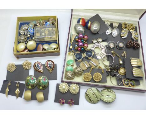 A collection of vintage clip-on earrings 