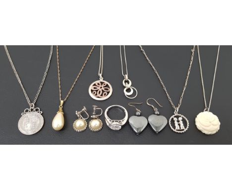 SELECTION OF SILVER AND SILVER MOUNTED JEWELLERYincluding various silver pendants on chains; a CZ solitaire ring, an 1887 Vic