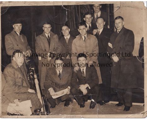 ARSENAL PRESS PHOTO   Press photo of the Arsenal team at Victoria station on the 21st January 1935 departing for training at 