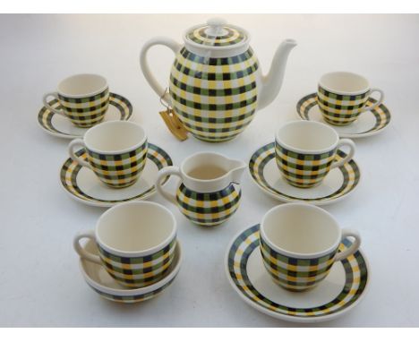 A Villeroy and Boch Glasgow pattern fourteen piece part tea service, settings for six, lacks one saucer.