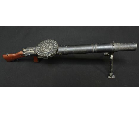 An unusual model of a WWI Lewis machine gun