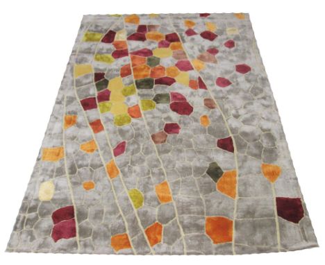 CONTEMPORARY DESIGN CARPET, 242cm x 170cm, 'Armani' style of random polygonal pattern in shades of amber and emerald on silve