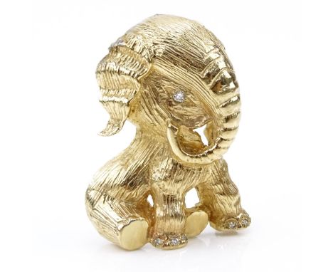 Lady's Vintage 14 Karat Rose Gold Elephant Pendant Brooch with Diamond Eye. Unsigned. Good condition. Measures 1-1/2 inches t