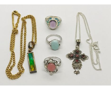 925 silver jewellery including a garnet cross, enamelled amethyst ring, pink opal ring etc