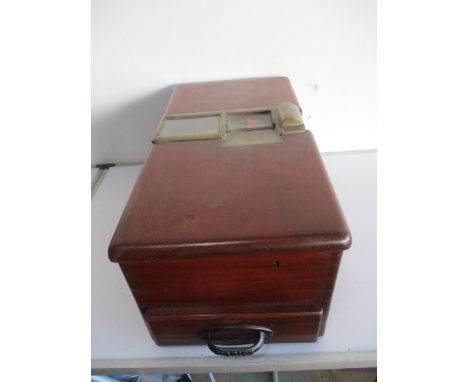 A vintage wooden O'Brien's (Liverpool) self-closing till