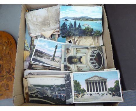 Uncollated used and unused postcards: to include portrait and landmark issues       CB