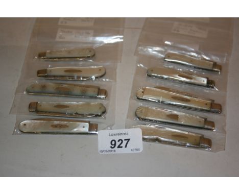 Similar collection of ten 19th and early 20th Century silver bladed mother of pearl handled folding pen knives, having variou
