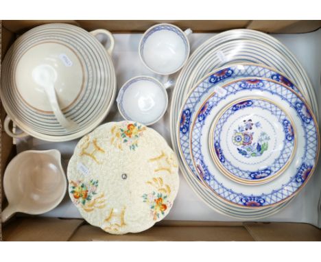 Susie Cooper Crown Works dinnerware: Susie Cooper dinnerware to include tureen, servers and milk jug together with Clarice Cl