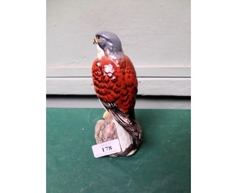 Beneagles blended scotch whisky beswick decanter of a kestrel