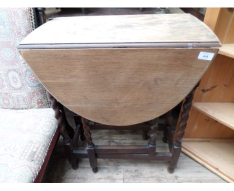 Small drop leaf barley sugar twist gate leg side table