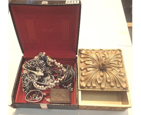 Leather effect jewellery box containing a selection of modern costume jewellery, and a gold effect lidded box. P&amp;P Group 