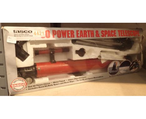 Tasco Power Earth &amp; Space telescope, boxed. P&amp;P Group 3 (£25+VAT for the first lot and £5+VAT for subsequent lots) 