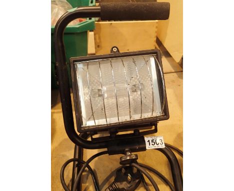Freestanding electric halogen light. Not available for in-house P&P, contact Paul O'Hea at Mailboxes on 01925 659133Condition