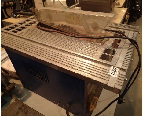 Clarke woodworker 10 inch table saw. Not available for in-house P&P, contact Paul O'Hea at Mailboxes on 01925 659133Condition