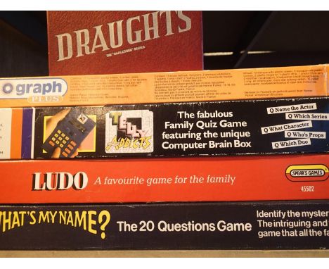 Vintage Harlesden wooden draughts set and board, also Spirograph Plus and other board games including Ludo, Whats My Name and