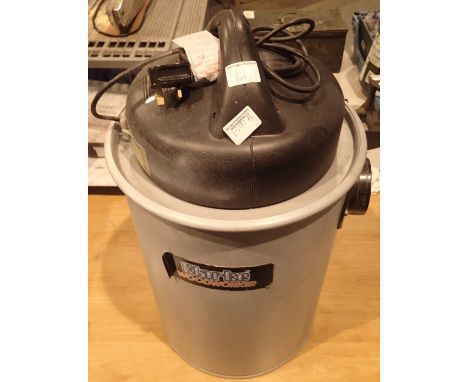 Clarke woodworker electric extractor. Not available for in-house P&P, contact Paul O'Hea at Mailboxes on 01925 659133Conditio
