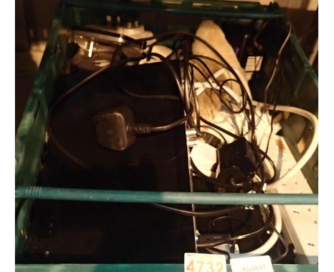Mixed lot of electrical items to include cordless phones, extension leads etc. Not available for in-house P&P, contact Paul O