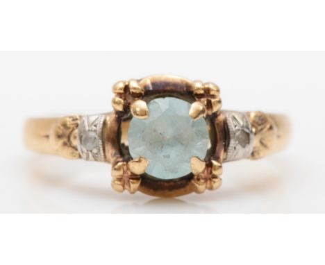 A vintage 9ct gold zircon and white stone ring, K, 2.6gm 