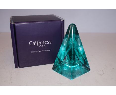 Caithness Celtic knot aqua paperweight