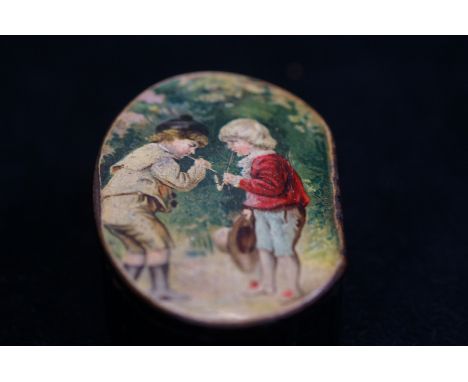 Victorian papermache snuff box 