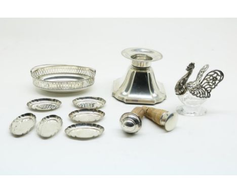 Lot divers silver, ao candle stick, different alloys, height  candle stick ca. 7 cm.Lot divers zilver, wo waxinelichthouder, 