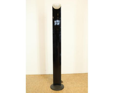 Black Metal design floor lamp, with dimmable halogen lighting,  design unknown, executed by Relco Milano, Italy 1980s, h. 190