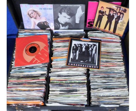 Vinyl Records, a large collection of 45rpm vinyl records, Pop, Rock, Disco, Soul etc mostly 1970/80's, several in picture sle