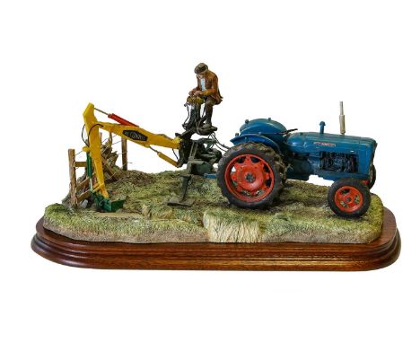 model No. B0832 by Ray Ayres, limited edition 1152/2003, on wood base, with box and certificate (a.f)Condition report: . In n