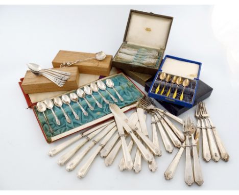 A mixed lot of Japanese silver flatware, comprising: a set of twelve fish knives and forks, by Okubo, tapering handles, with 