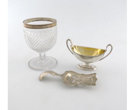 A mixed lot of silver items, comprising: a large George III two-handled salt cellar, by Smith and Sharp, London 1785, oval fo