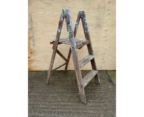 Wooden Step Ladder 