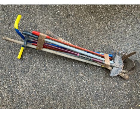 Quantity of Garden Tools 