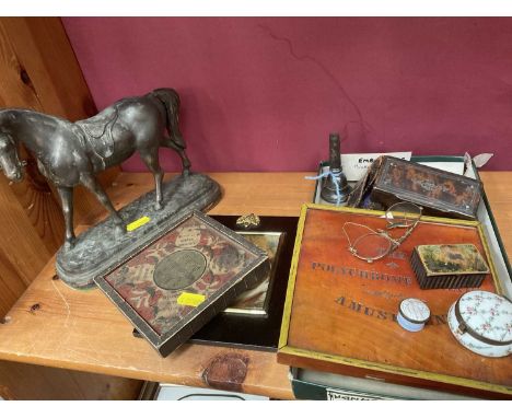 Victorian games, snuff boxes and works of artAll appear in sound condition