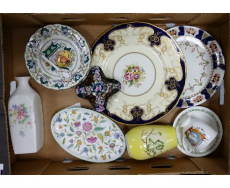 A mixed collection of items to include: Royal Worcester hand painted wall plate, Aynsley Orchard Gold Patterned Brooch, Minto