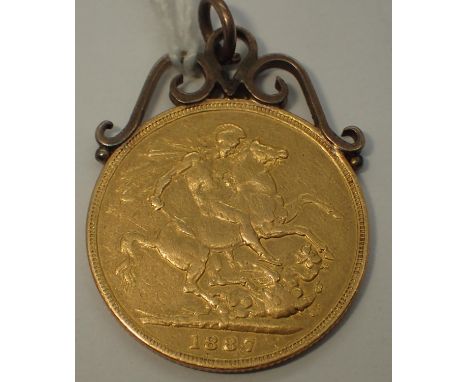Victorian 1887 full sovereign with mount 8.8g. P&amp;P Group 1 (£14+VAT for the first lot and £1+VAT for subsequent lots) 