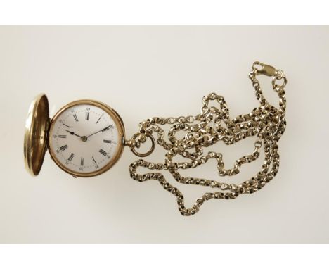 A SWISS YELLOW GOLD HUNTING CASED POCKET WATCH, the white enamel dial with Roman numerals and outer Arabic seconds numerals, 