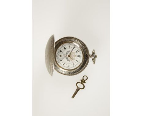 A GENTLEMAN'S SILVER HUNTING CASED POCKET WATCH, the white enamel dial with written Arabic numerals and subsidiary seconds di