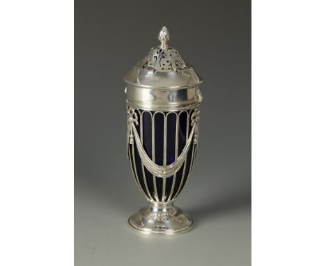 AN EDWARDIAN SUGAR CASTOR of cylindrical form, with pull-off bayonet fitting cover, the wire-work body decorated with swags, 