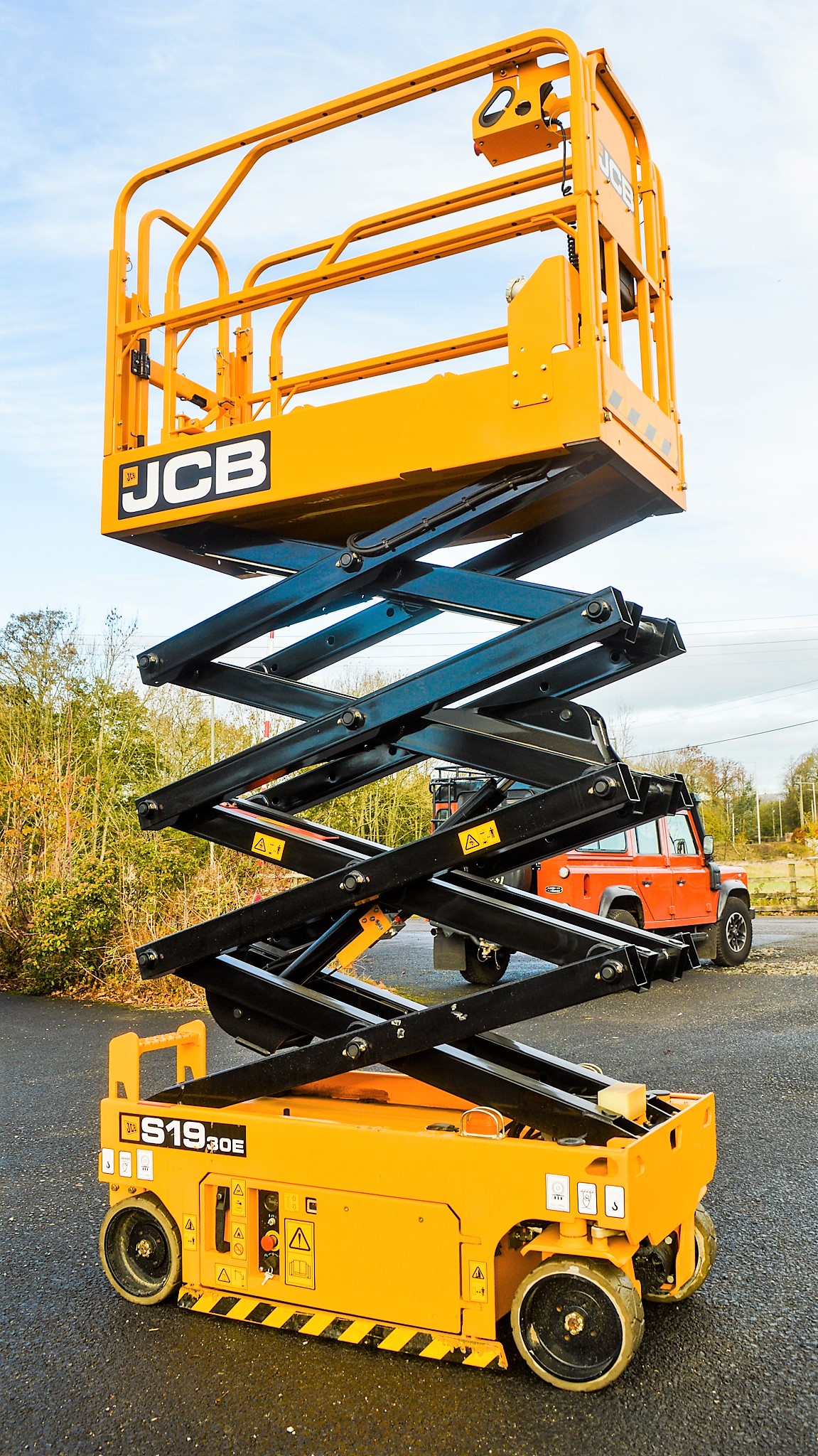 JCB S1930E 19 ft battery electric scissor lift access platform Year