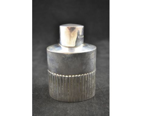 A Victorian silver half fluted oval tea caddy with lid, Sheffield 1887, maker T.B&J.H - approx weight 146g/4.7 troy oz CONDIT