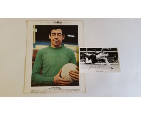 FOOTBALL, Gordon Banks selection, inc. signed postcard; Typhoo premium card (printed signature), G to EX, 2