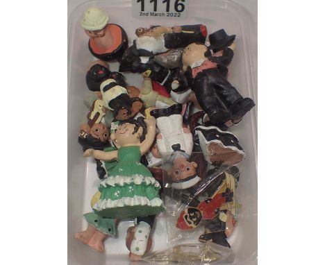Selection of ceramic miniature figures and two golly badges. P&amp;P Group 2 (£18+VAT for the first lot and £3+VAT for subseq