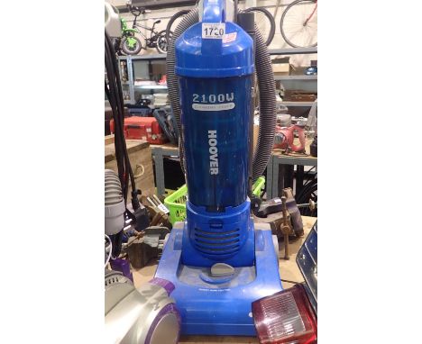 2100w pet vacuum cleaner by Hoover. Not available for in-house P&P, contact Paul O'Hea at Mailboxes on 01925 659133Condition 