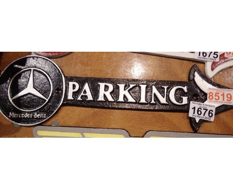 Cast iron Mercedes parking arrow sign, 45 x 15 cm. P&amp;P Group 2 (£18+VAT for the first lot and £3+VAT for subsequent lots)