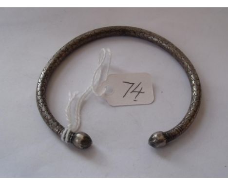 Heavy textured torque bangle 32g     