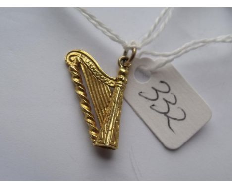 9ct harp charm 2.8g       