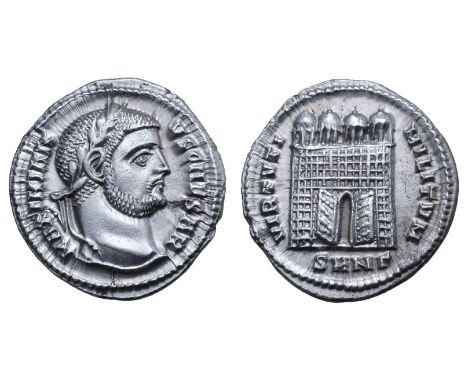 Galerius, as Caesar, AR Argenteus. Nicomedia, AD 295-296. MAXIMIANVS CAESAR, laureate head right / VIRTVTI MILITVM, camp gate