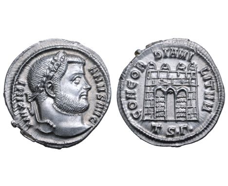 Maximian AR Argenteus. Thessalonica, AD 302. MAXIMIANVS AVG, laureate bust right / CONCORDIA MILITVM, four-turreted camp gate