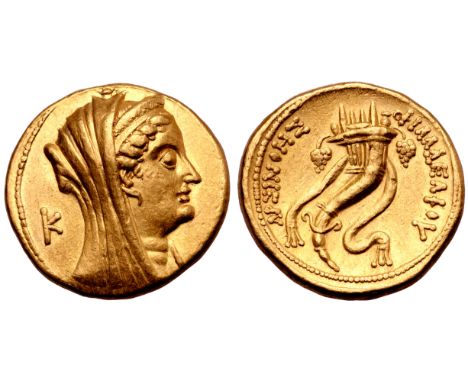 Ptolemaic Kingdom of Egypt, Arsinoe II AV Mnaieon - Oktadrachm. Alexandria, circa 253-246 BC. Head right, veiled and wearing 